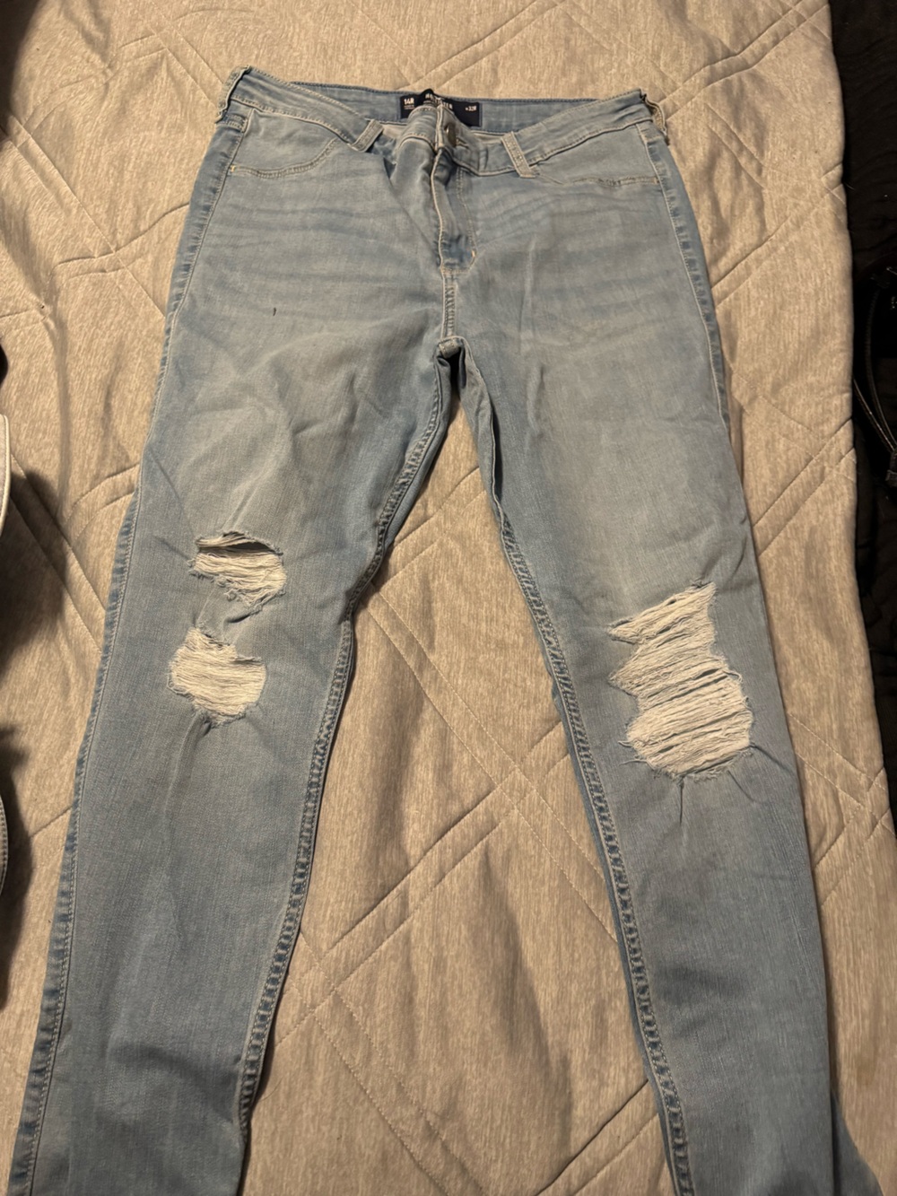 American Eagle Outfitters Light Blue Ripped Skinny Jeans